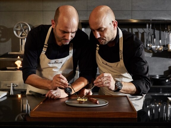 Blancpain announces its collaboration with the Sühring twins, a duo awarded with two Michelin stars